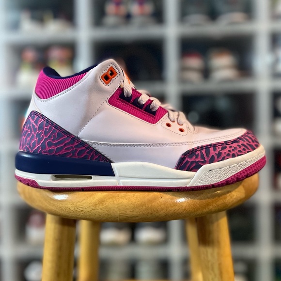 Jordan 3 Retro Barely Grape - Picture 1 of 5